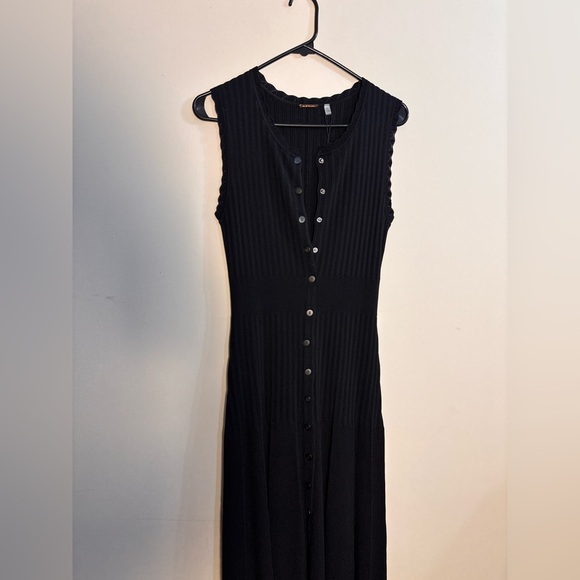 NWT Elie Tahari Black Ribbed Knit Midi Dress Gold Logo Buttons Size M - Picture 2 of 12